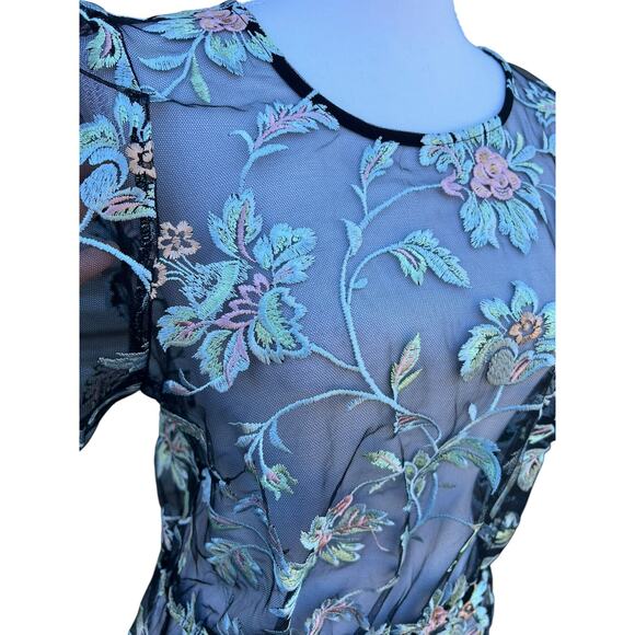 LuLaRoe Deanne II Sheer Overlay Embroidered Floral Dress Pink Rose Medium NEW - Picture 7 of 10